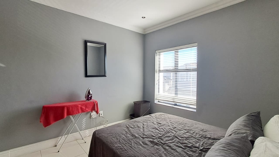 To Let 4 Bedroom Property for Rent in Avalon Estate Western Cape